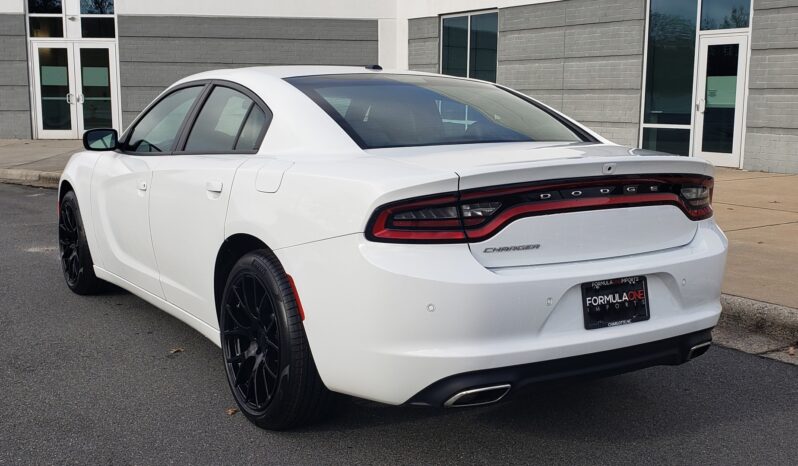 
								2020 Dodge Charger SXT full									